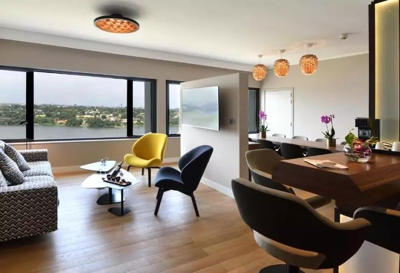 Presidential Suite, Pullman Abidjan