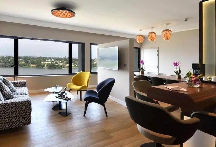 Presidential Suite, Pullman Abidjan