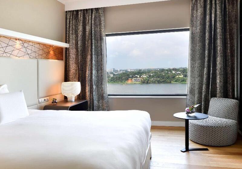 غرفة سوبيريور مطلة على المدينة, Pullman Abidjan