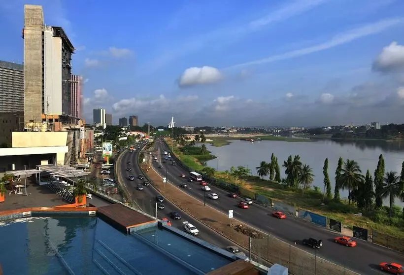 Superior Room City View, Pullman Abidjan