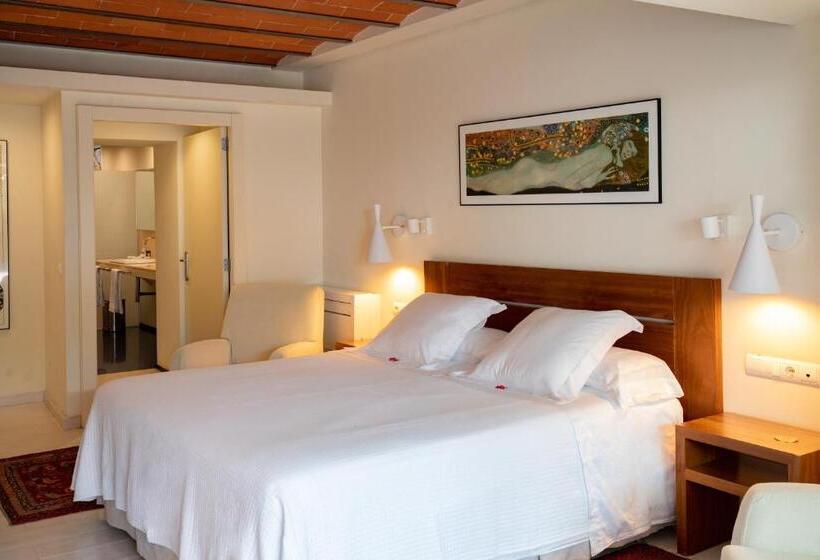 수피리어 자쿠지 룸, Tancat De Codorniu