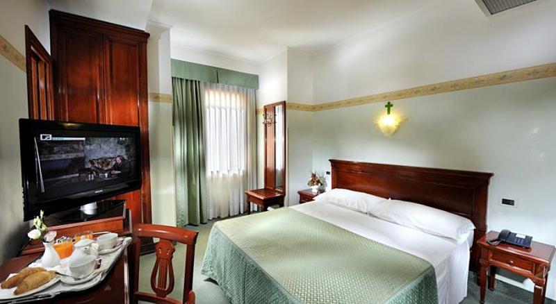 经济房, Russo Palace