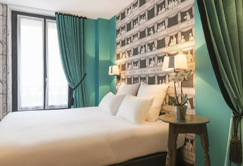 クラシックルーム, Sacha