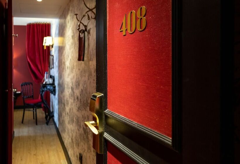 クラシックルーム, Sacha