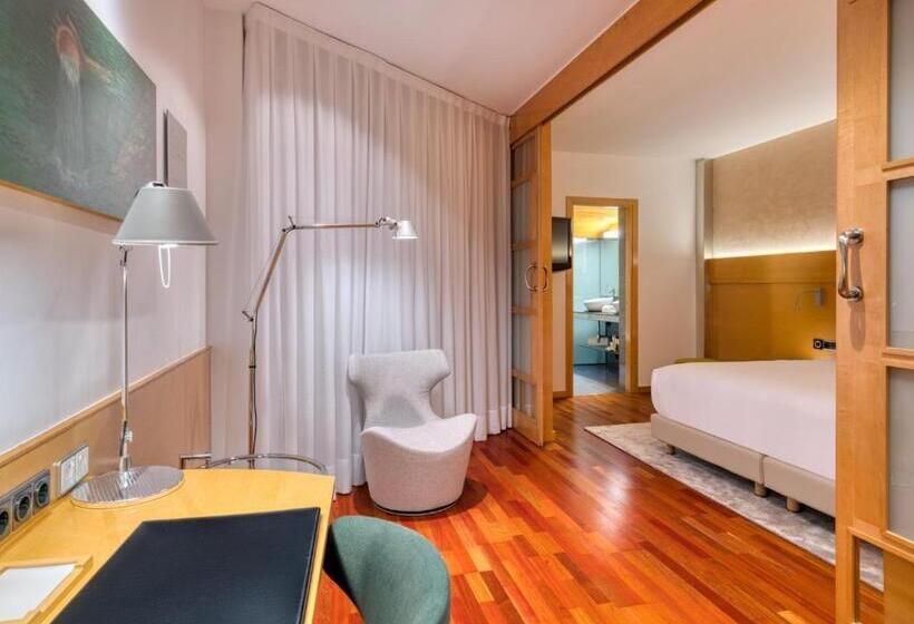 سوییت جونیور, Sansi Pedralbes