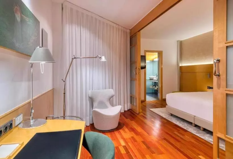 ジュニアスイート, Sansi Pedralbes