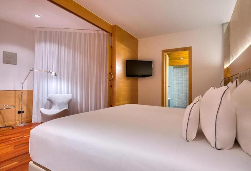 سوییت جونیور, Sansi Pedralbes