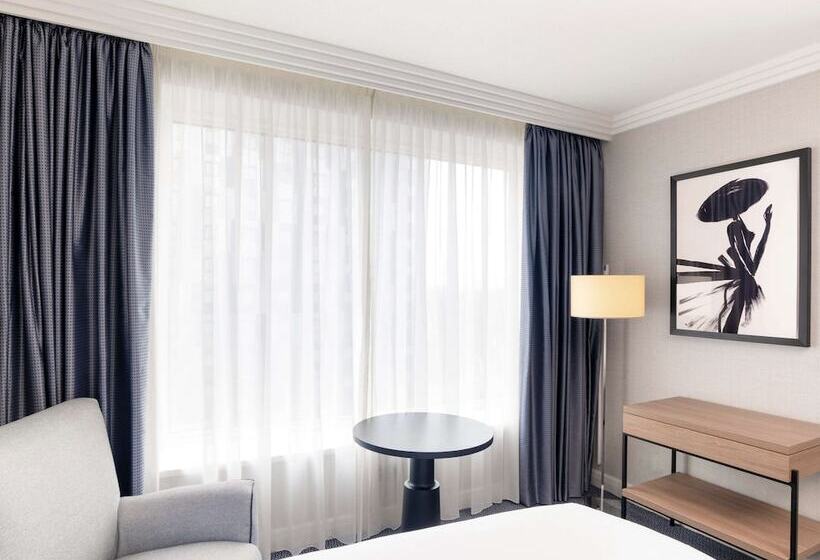 Номер Superior, Sofitel London Gatwick