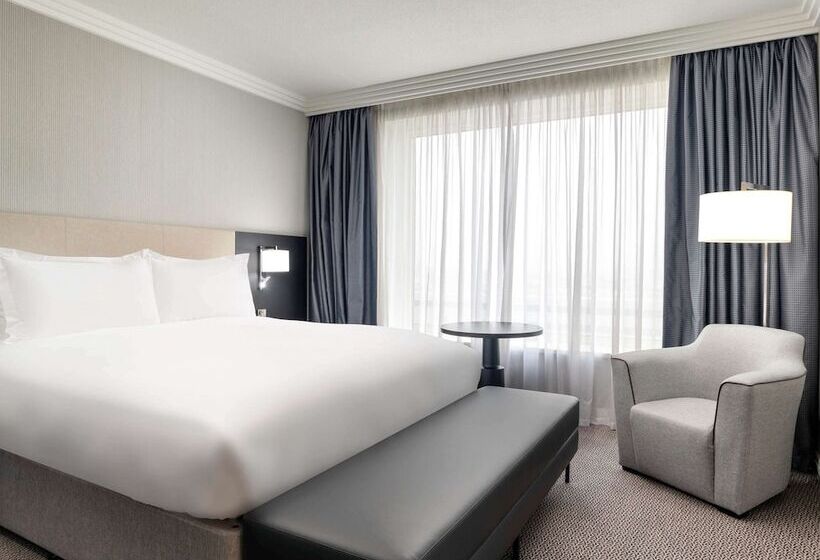 Номер Superior, Sofitel London Gatwick