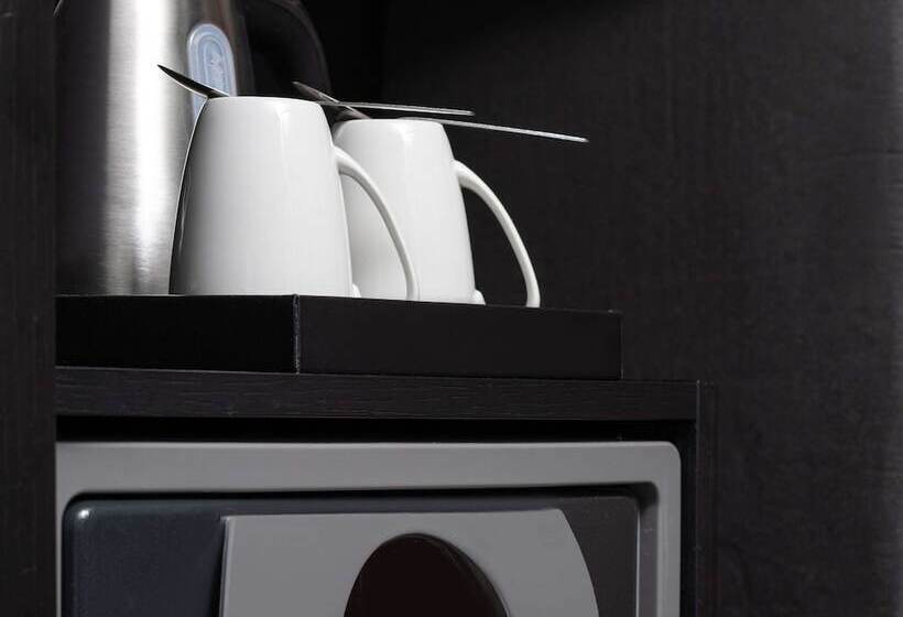 Номер Superior, Sofitel London Gatwick