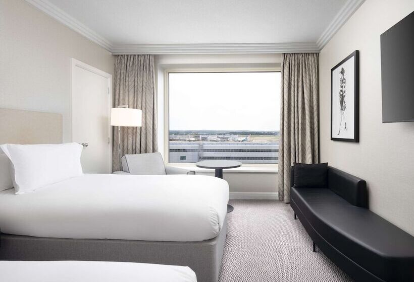 Номер Superior, Sofitel London Gatwick