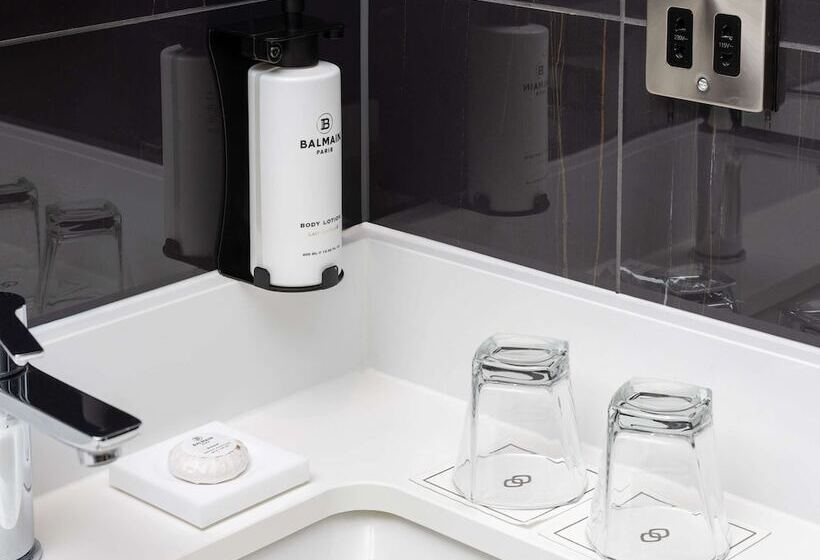 Номер Deluxe с Видом, Sofitel London Gatwick