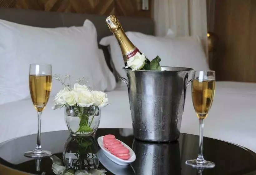 اتاق لوکس با تخت بزرگ, Sofitel Marrakech Palais Impérial & Spa