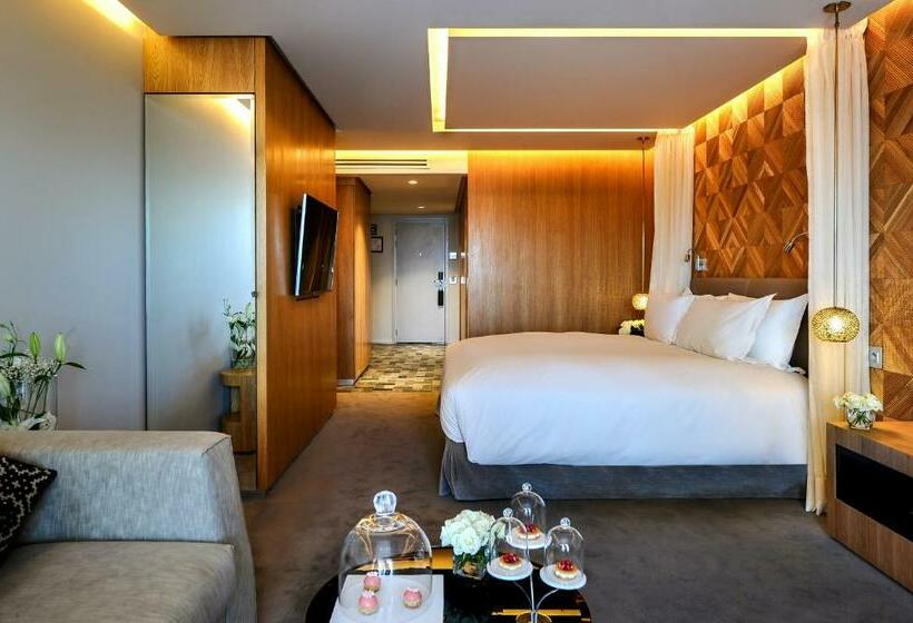 سوئیت جونیور با تخت بزرگ, Sofitel Marrakech Palais Impérial & Spa