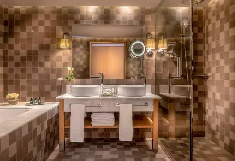 سوئیت جونیور با تخت بزرگ, Sofitel Marrakech Palais Impérial & Spa
