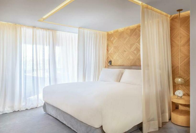 سوئیت جونیور با تخت بزرگ, Sofitel Marrakech Palais Impérial & Spa