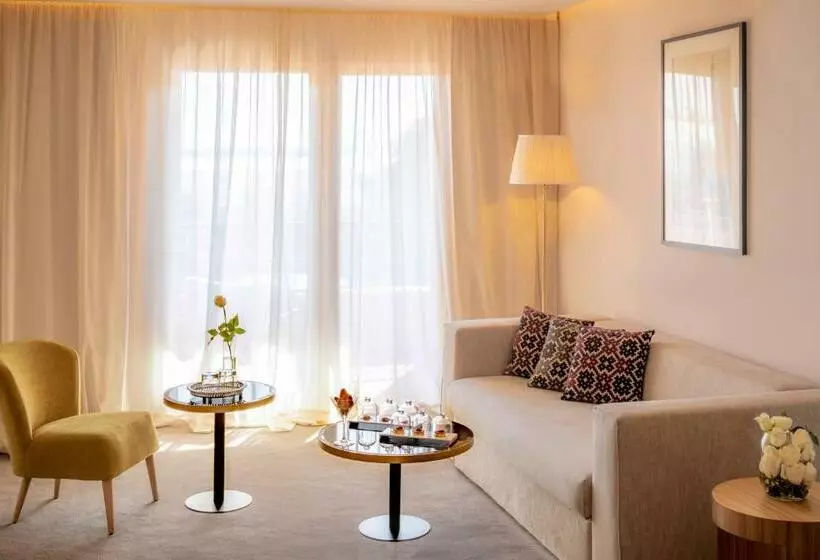 سوئیت جونیور با تخت بزرگ, Sofitel Marrakech Palais Impérial & Spa