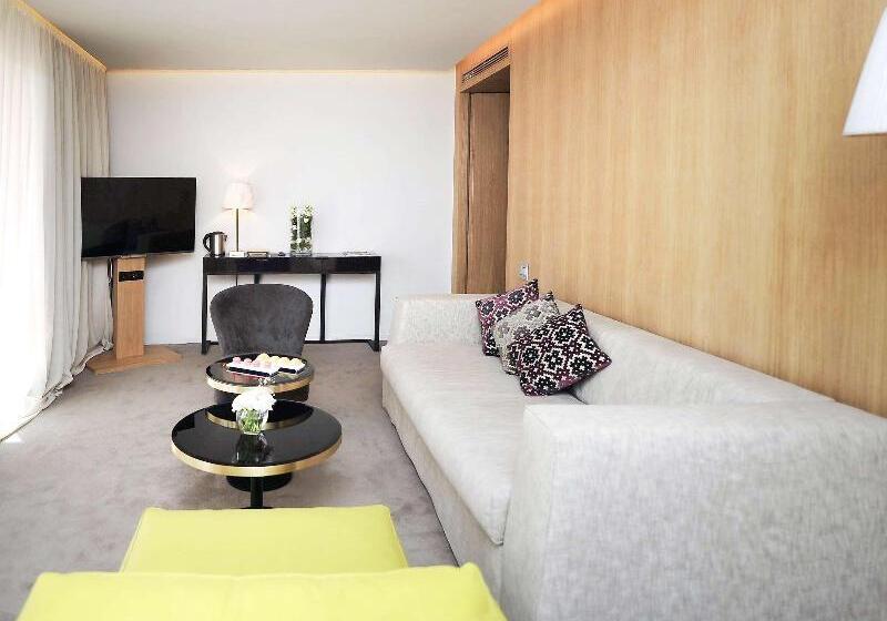 سوئیت جونیور با تخت بزرگ, Sofitel Marrakech Palais Impérial & Spa