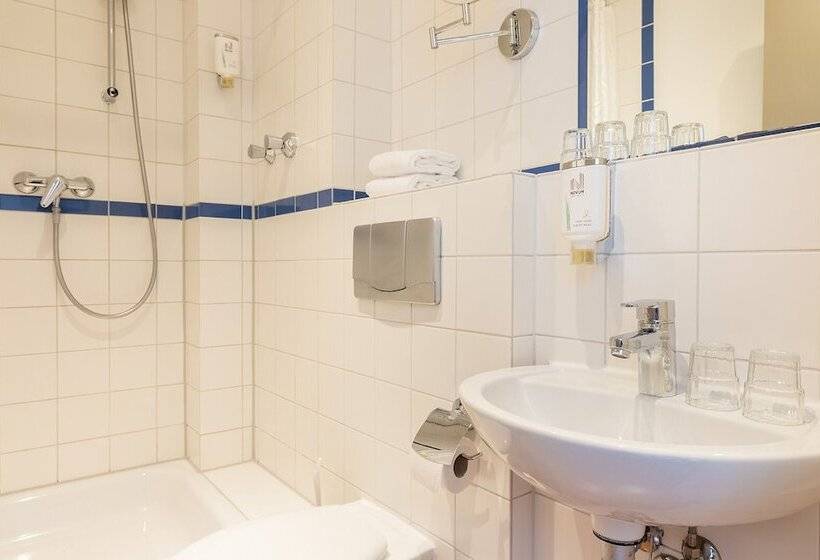 اتاق استاندارد سه نفره, Aldea Berlin Centrum