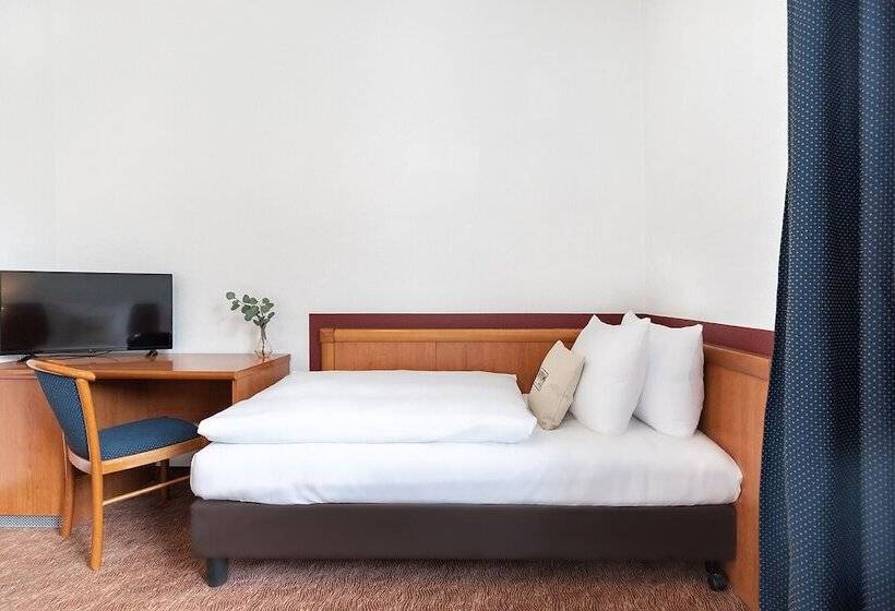 Quarto Triplo Estandar, Aldea Berlin Centrum