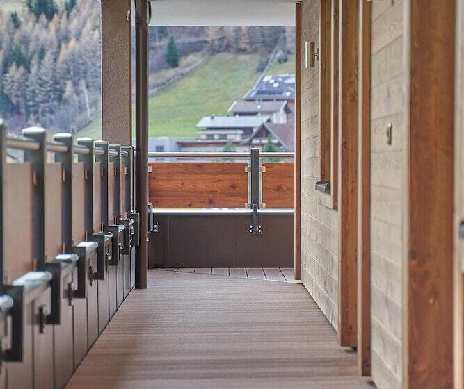 山の見えるスーペリアルーム, Garni Schönblick