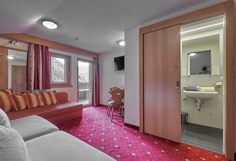 山の見えるスーペリアルーム, Garni Schönblick