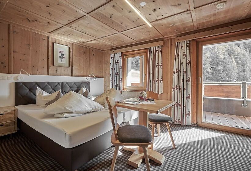 山の見えるスーペリアルーム, Garni Schönblick