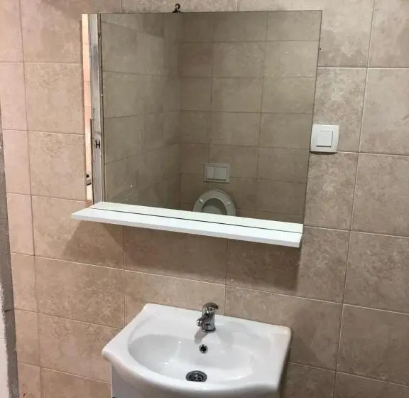اتاق لوکس, Apartmani Maja