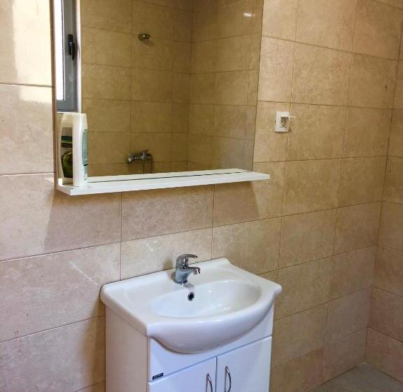 اتاق لوکس, Apartmani Maja