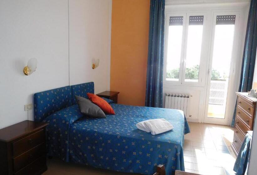 Pokój Deluxe Widok Morze z Balkonem, Baia Delle Favole Affittacamere