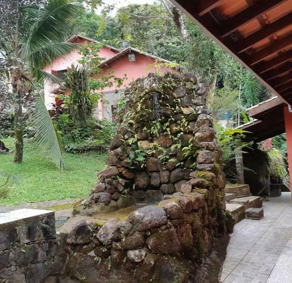 발코니가 있는 스위트, Chalés Carioca Prumirim Ubatuba