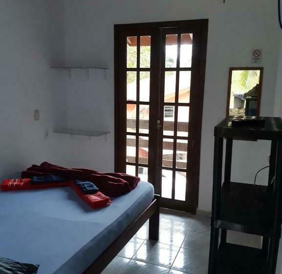 발코니가 있는 스위트, Chalés Carioca Prumirim Ubatuba