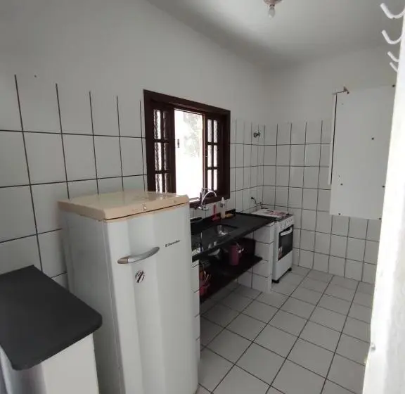 庭の見える１ベッドルームアパートメント, Chalés Carioca Prumirim Ubatuba