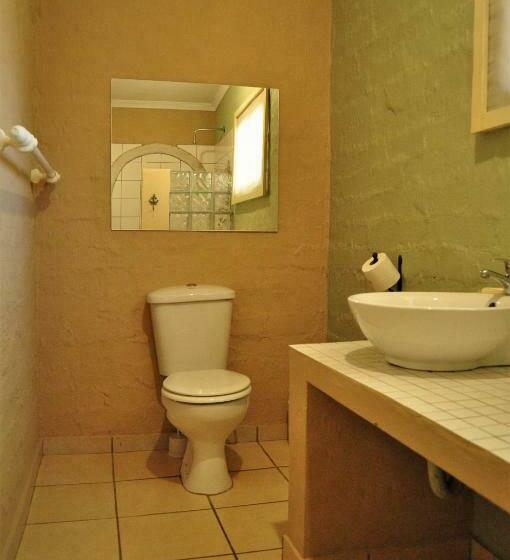 スタンダードルーム, Flamboyant Guesthouse