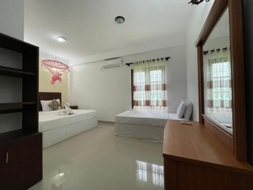 Трехместный Номер Deluxe, Illamperuma Leisure