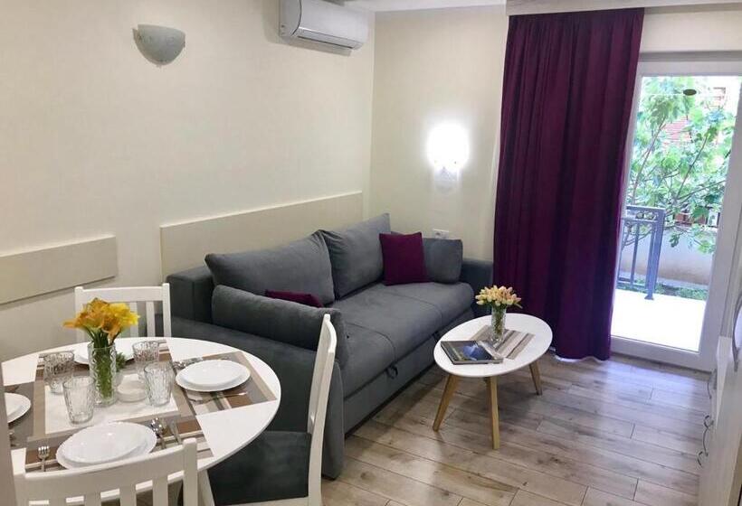 آپارتمان 1 خوابه با تراس, Milara Apartments