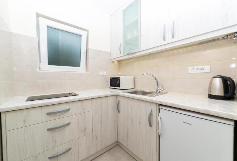 آپارتمان 1 خوابه با تراس, Milara Apartments