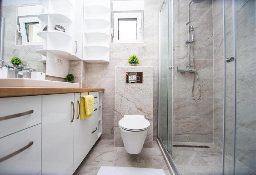 آپارتمان 2 خوابه, Milara Apartments