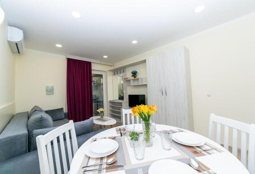 آپارتمان 1 خوابه با تراس, Milara Apartments