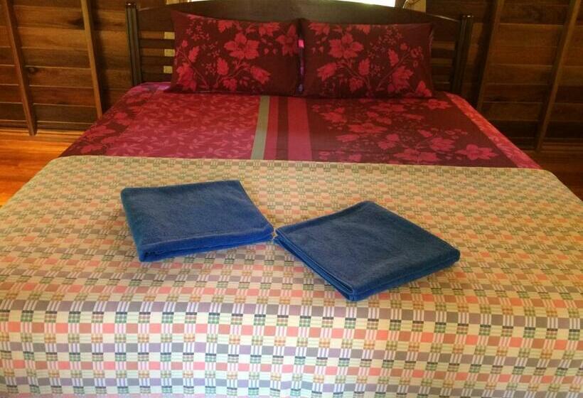 Номер Deluxe, Namtok Bungalows