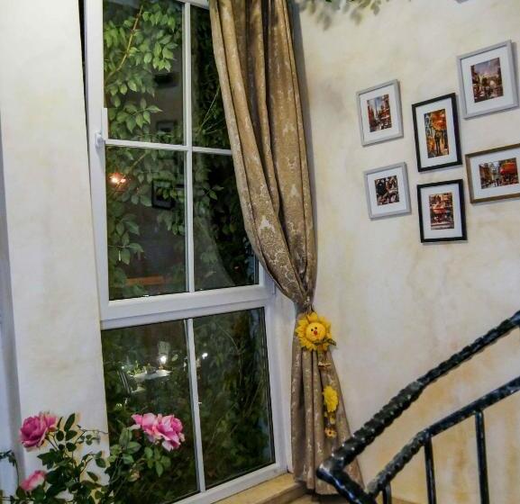 סוויטה עם מרפסת, The Step Family