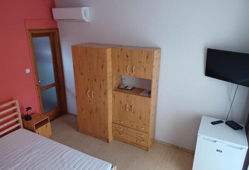 חדר סטנדרט, Jankó Apartman