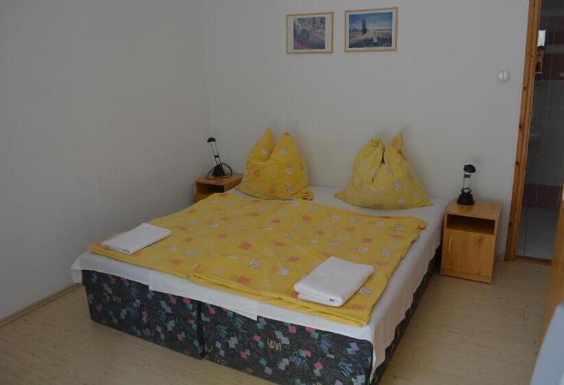 חדר סטנדרט, Jankó Apartman