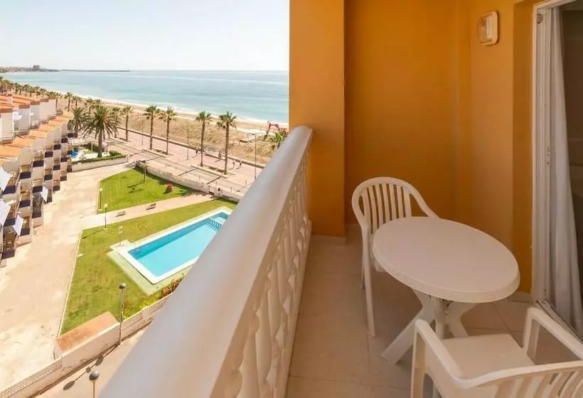 اتاق خانوادگی با چشم‌انداز جانبی دریا, Gran Hotel Peñiscola