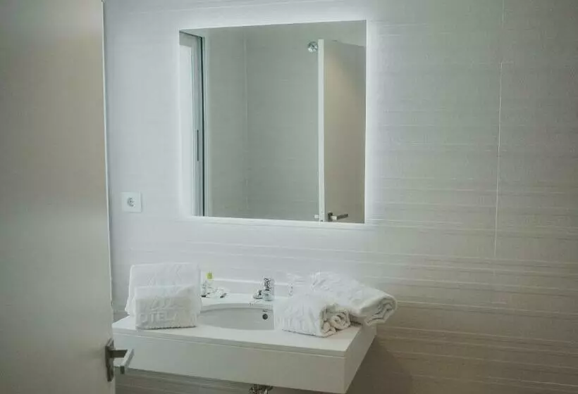 Economy-huone, Alay - Adults Only Recommended