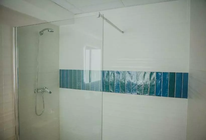 Economy-huone, Alay - Adults Only Recommended