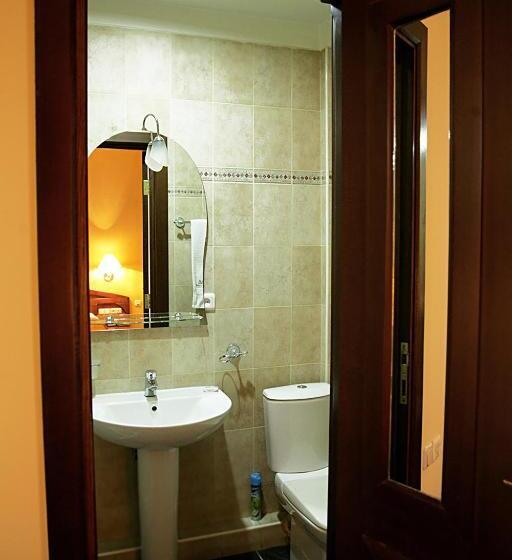 수피리어 룸, Ararat