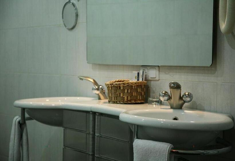 스탠다드 발코니 룸, Ararat