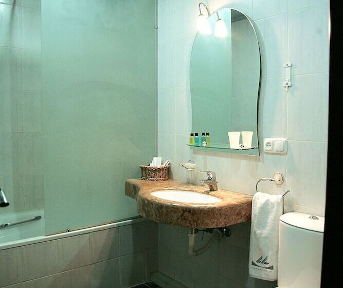 스탠다드 룸, Ararat