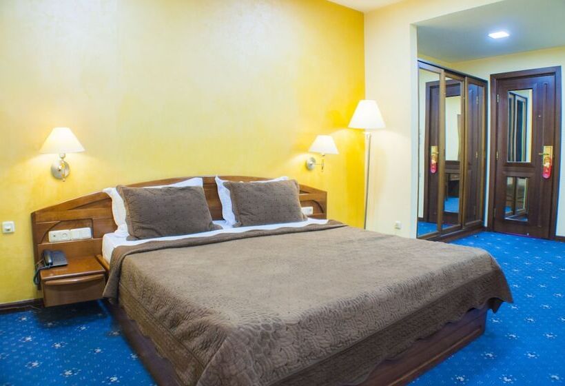 스탠다드 룸, Ararat